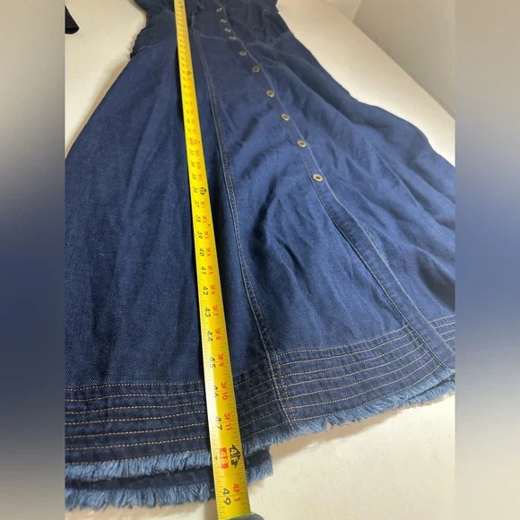 Pilcro Denim Cap Ruffle Sleeve Button Dress Midi Size 6 EUC Pockets Anthro - Picture 5 of 8